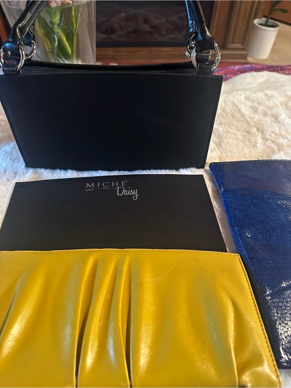 NWOT Miche The Spring/Summer Black Base Starting Bag with Daisy Yellow Insert
